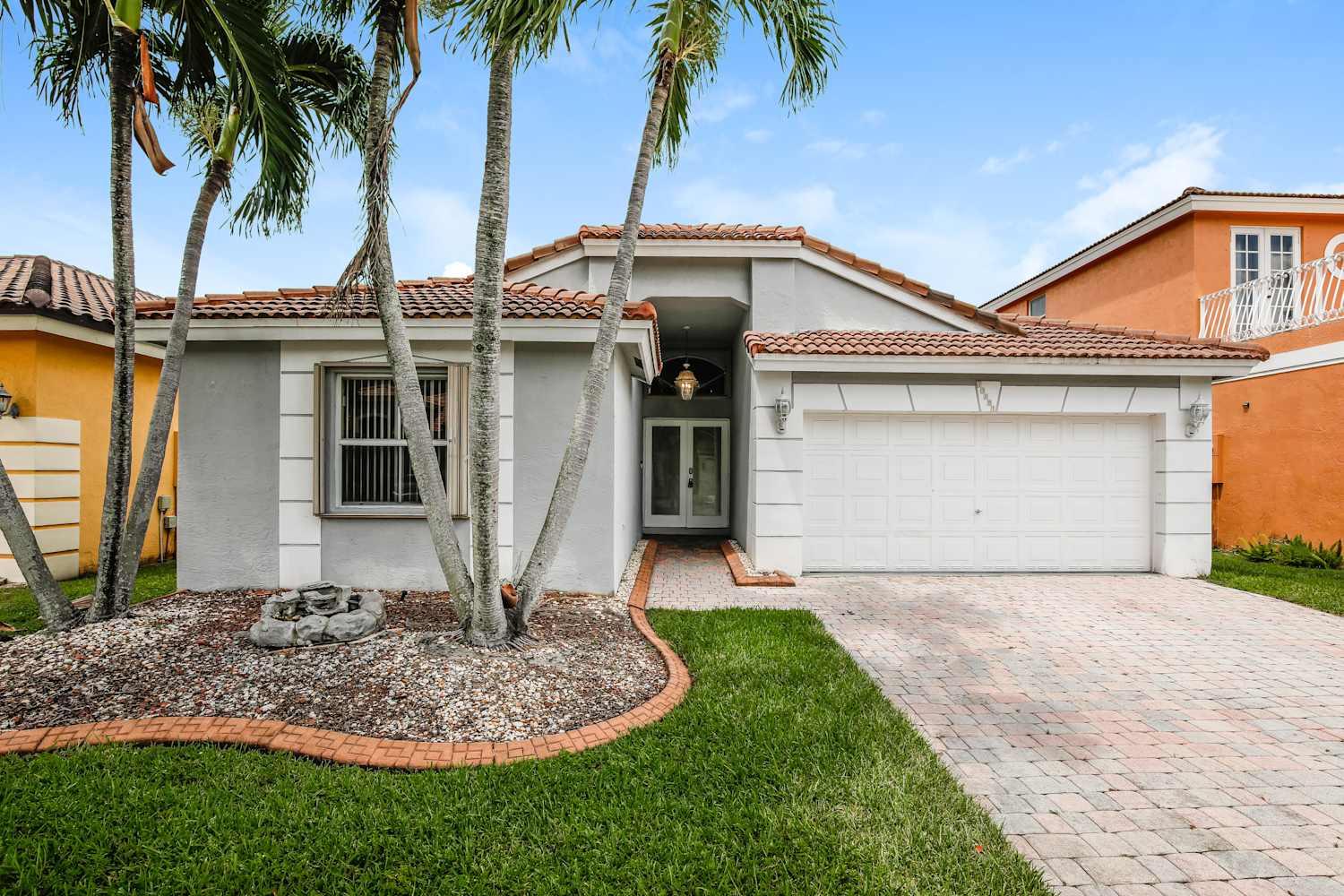 13081 SW 54th Ct, Miramar photo 1