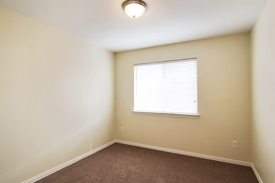 1312 W Branch Hollow Dr, Carrollton photo 14