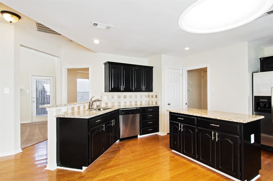 1312 W Branch Hollow Dr, Carrollton photo 6