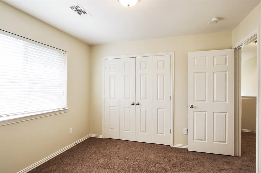 1312 W Branch Hollow Dr, Carrollton photo 13
