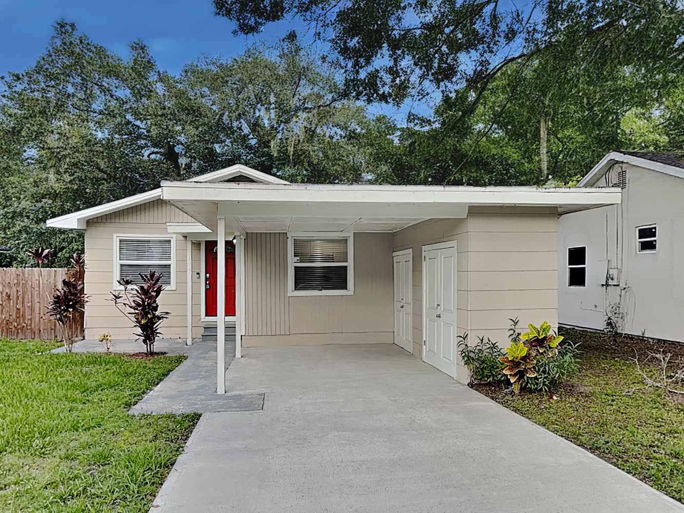 1317 S Mellonville Ave, Sanford photo 2