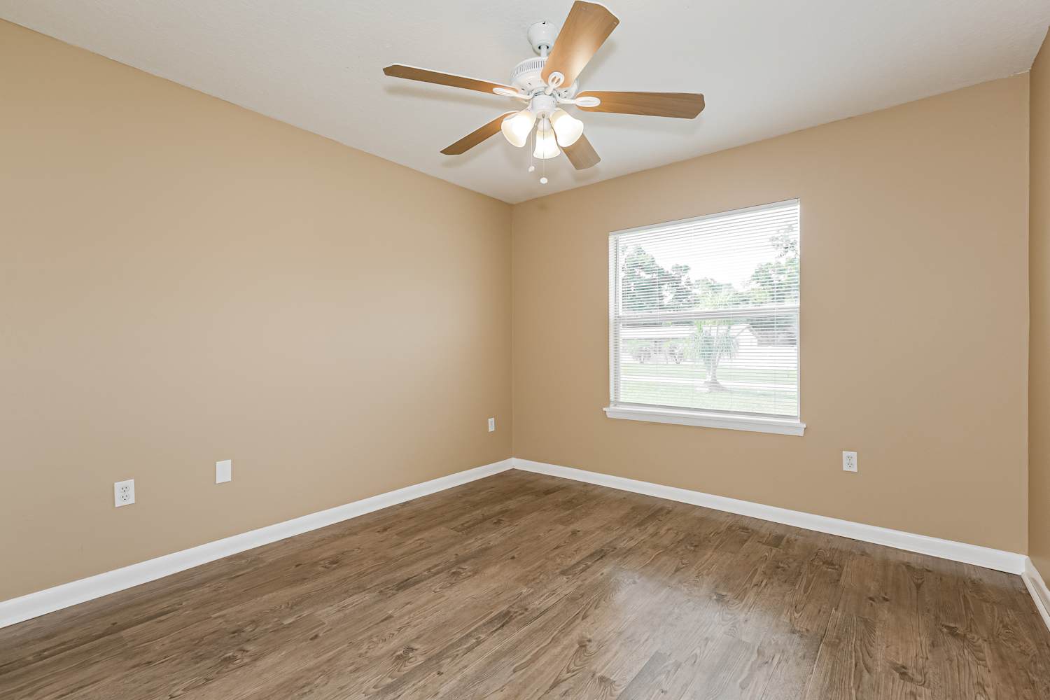1319 W Knollwood St, Tampa photo 13