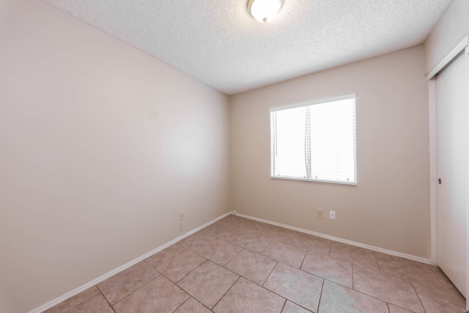 1320 E Tonto Ln, Phoenix photo 12