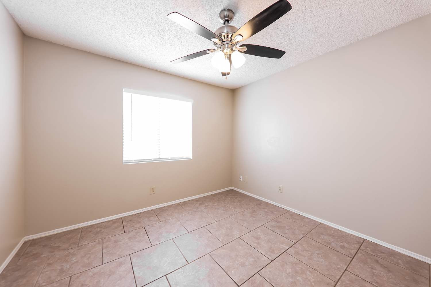 1320 E Tonto Ln, Phoenix photo 13