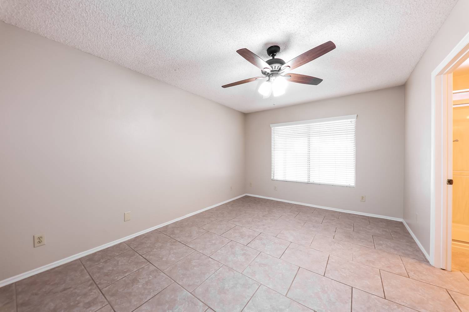 1320 E Tonto Ln, Phoenix photo 9