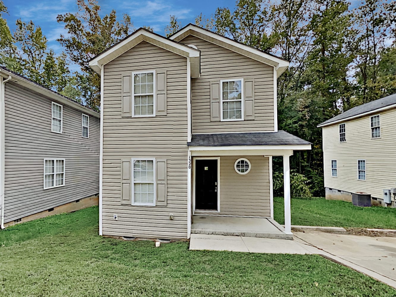 Front of 1320 Eastway Dr, Charlotte, NC