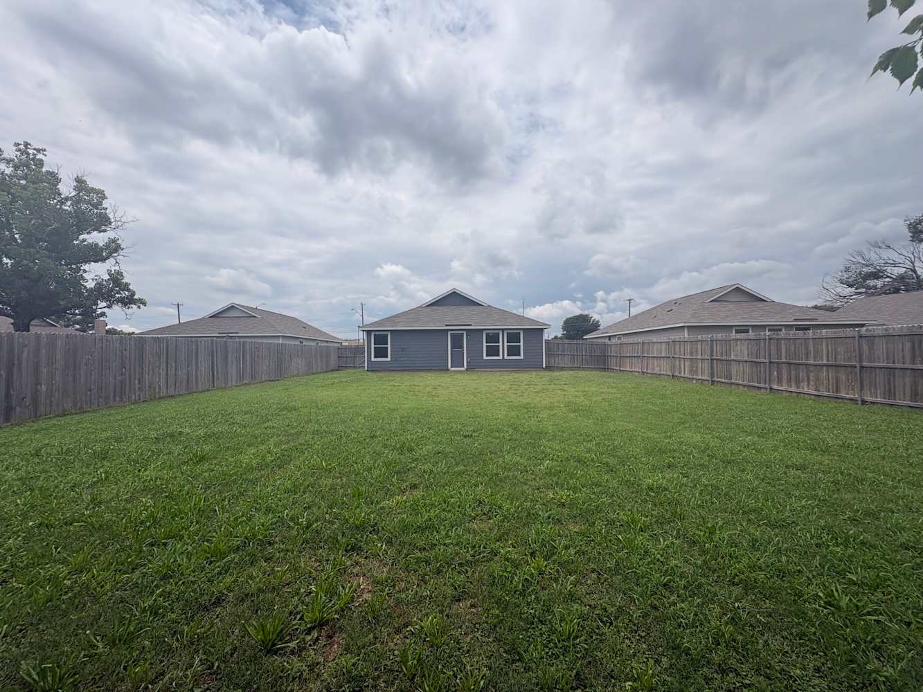 1320 Haymarket Rd, Dallas photo 16