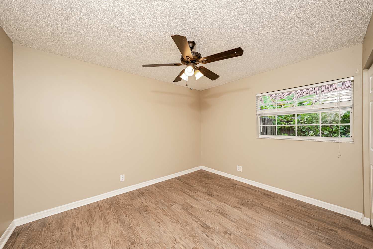 1320 SW 18th St, Boca Raton photo 12