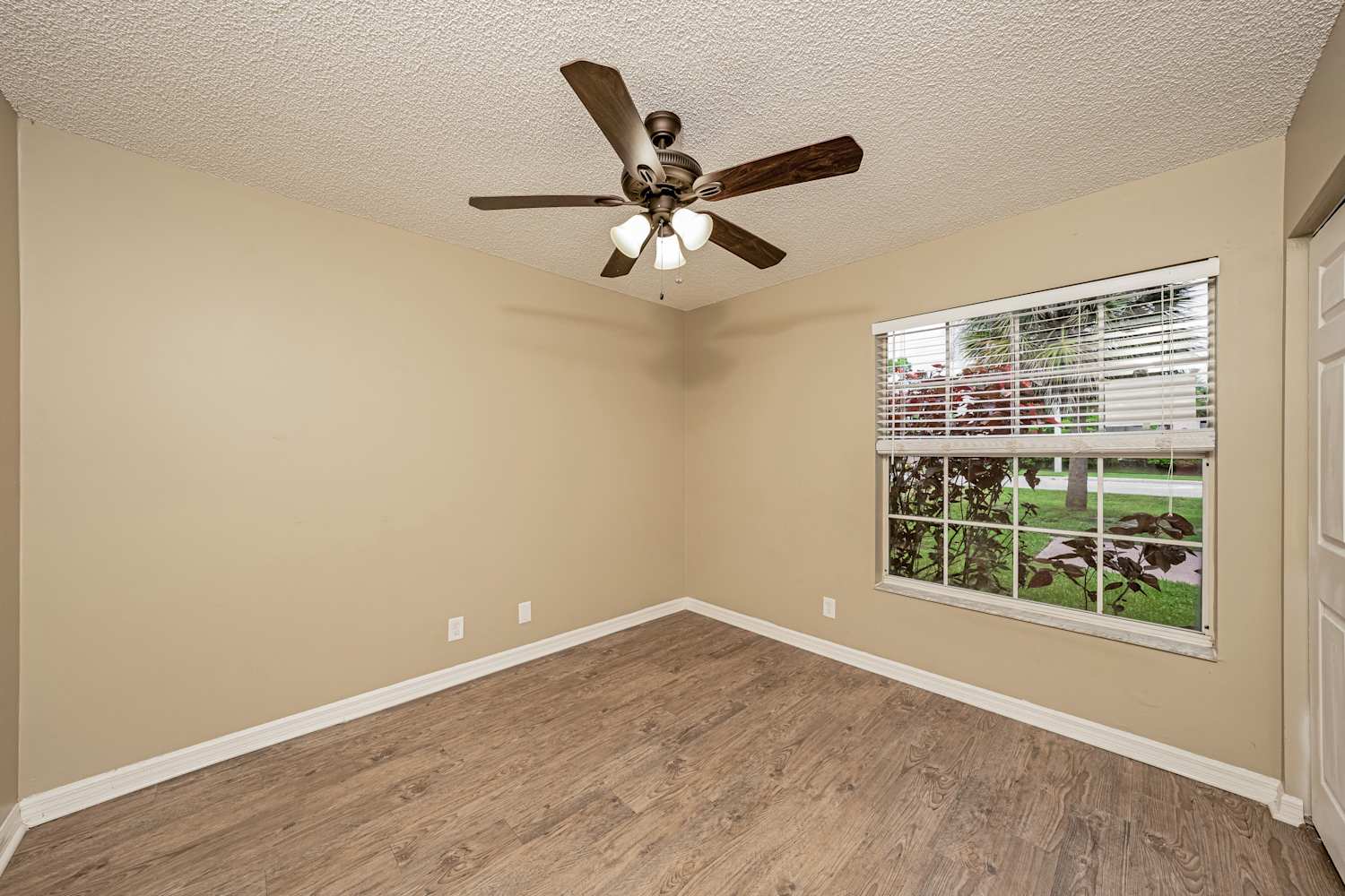 1320 SW 18th St, Boca Raton photo 11