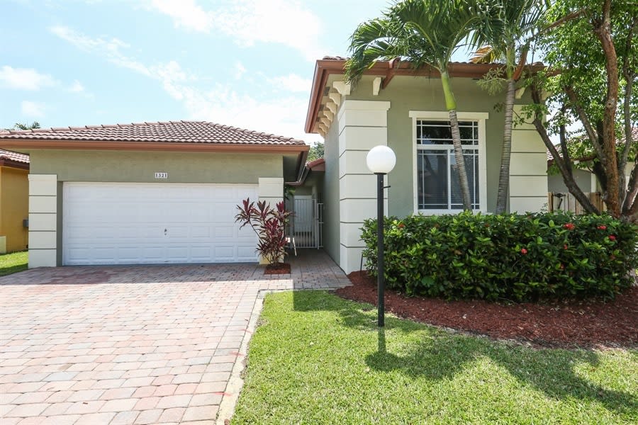 Front of 1321 NE 42nd Ave, Homestead, FL