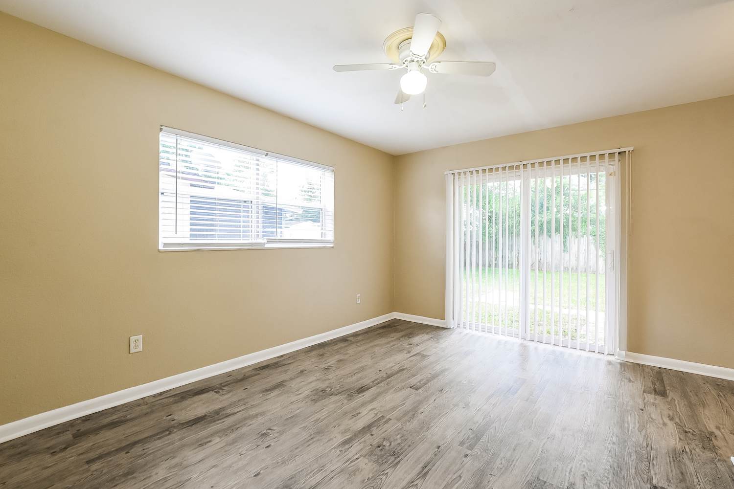 1324 W Hartley Cir, Deltona photo 8