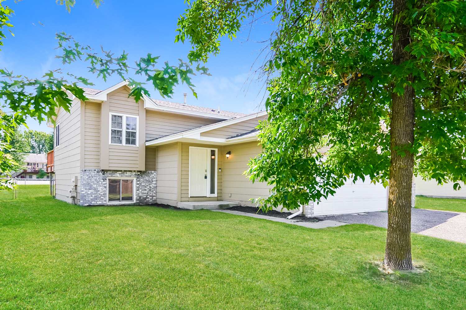 Front of 13240 181st Ln NW, Elk River, MN