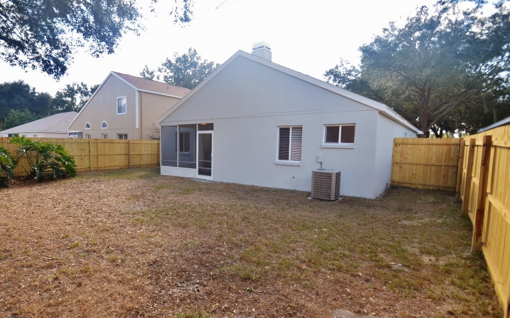 1327 Windjammer Pl, Valrico photo 8