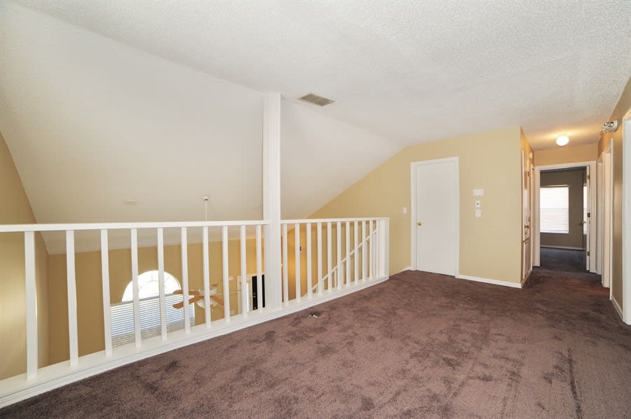 133 Allison Ave, Davenport photo 9