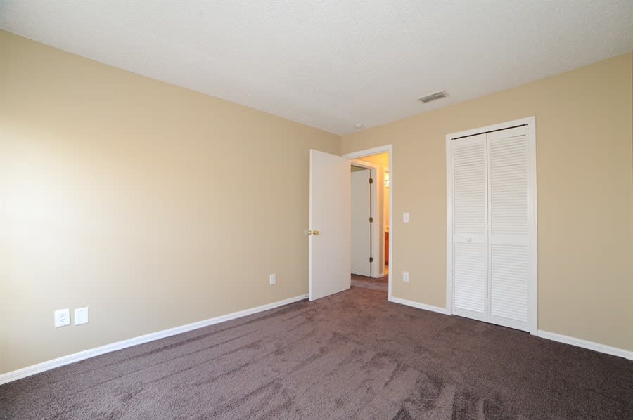 133 Allison Ave, Davenport photo 16