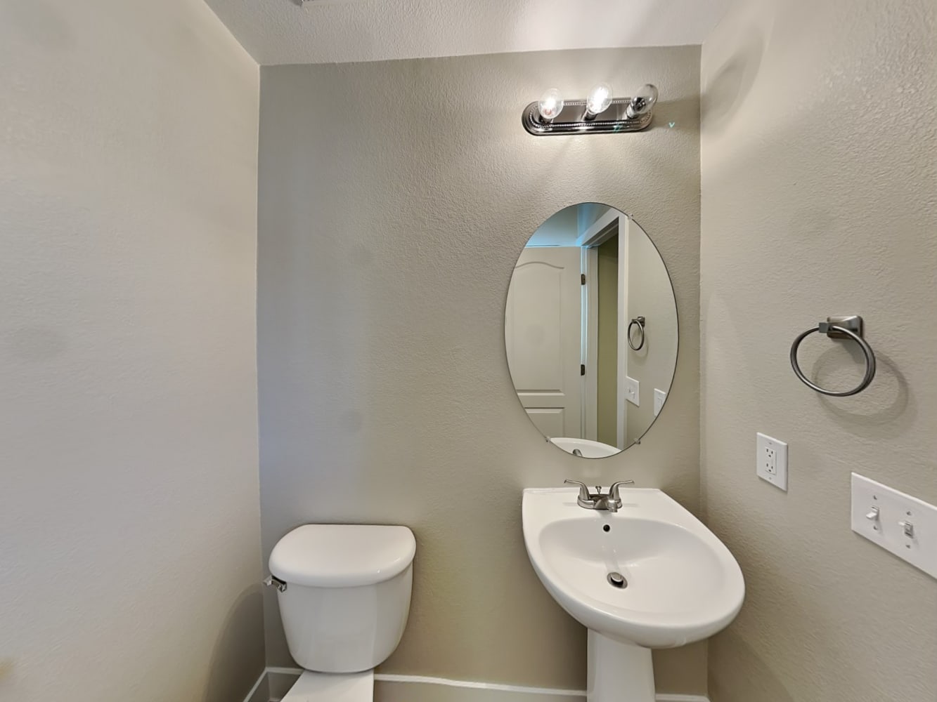 133 Gilliflower Ave, Las Vegas photo 17