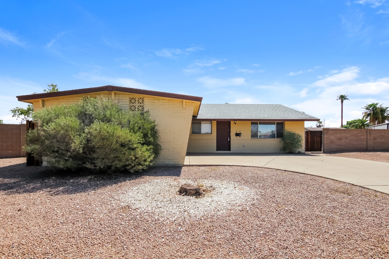 Front of 133 W Jasper Dr, Chandler, AZ