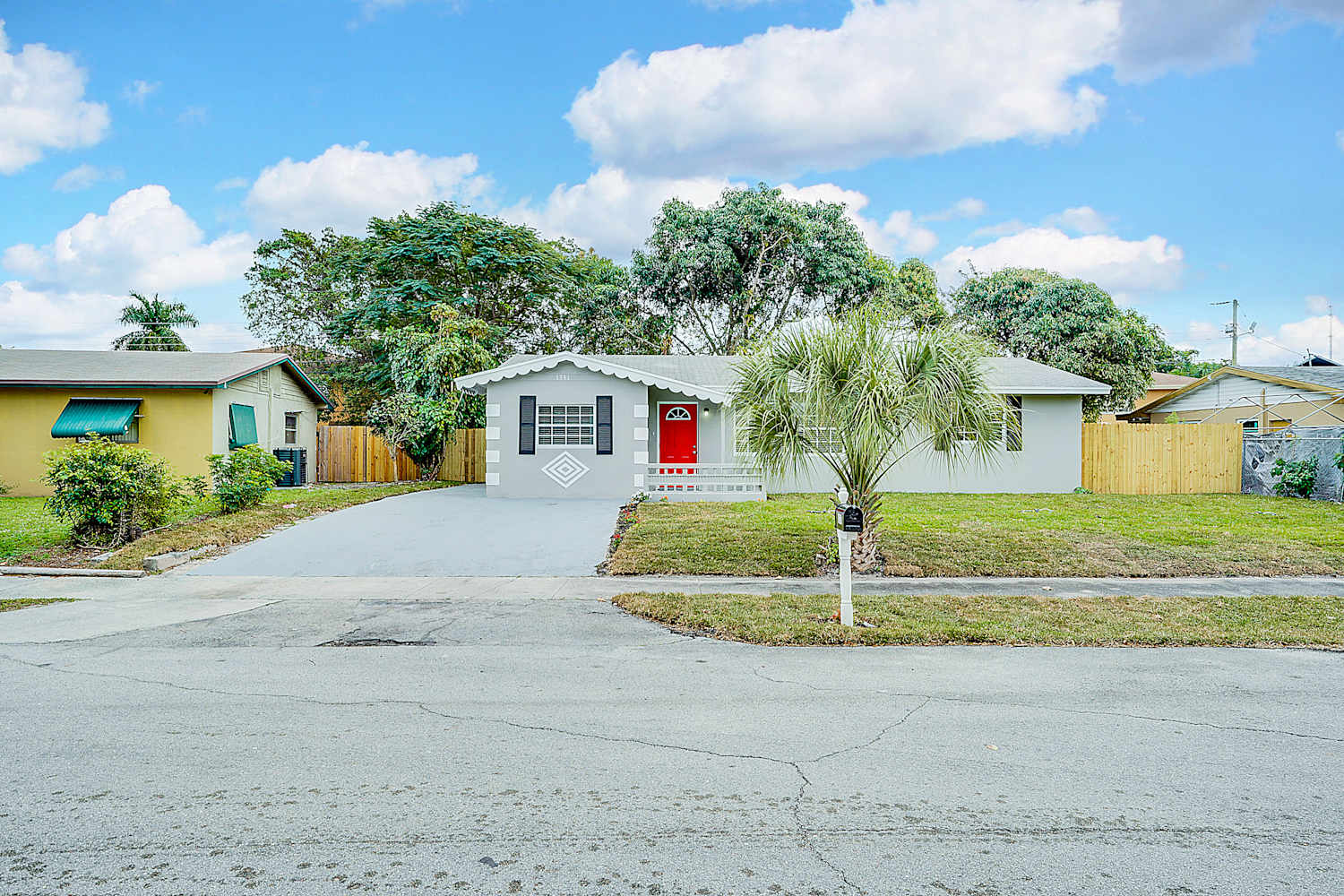 Front of 1331 Sw 21St Ave, Delray Beach, FL