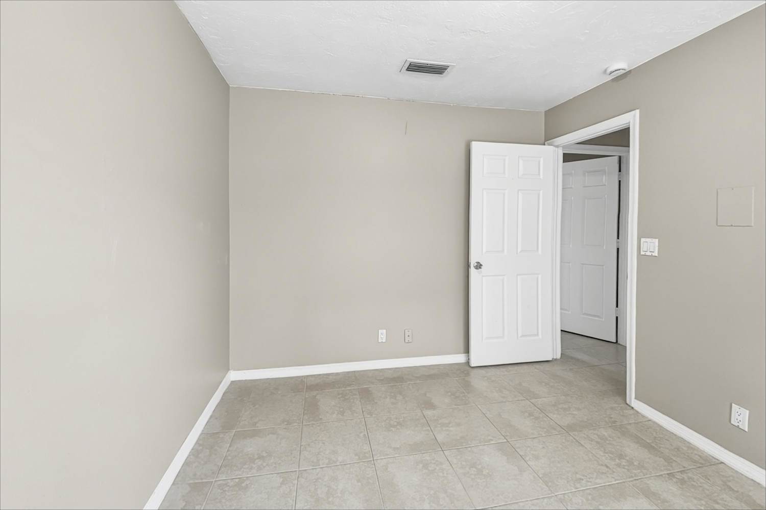13325 Kingsbury Dr, Wellington photo 18
