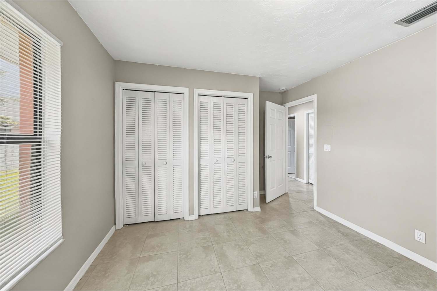 13325 Kingsbury Dr, Wellington photo 16