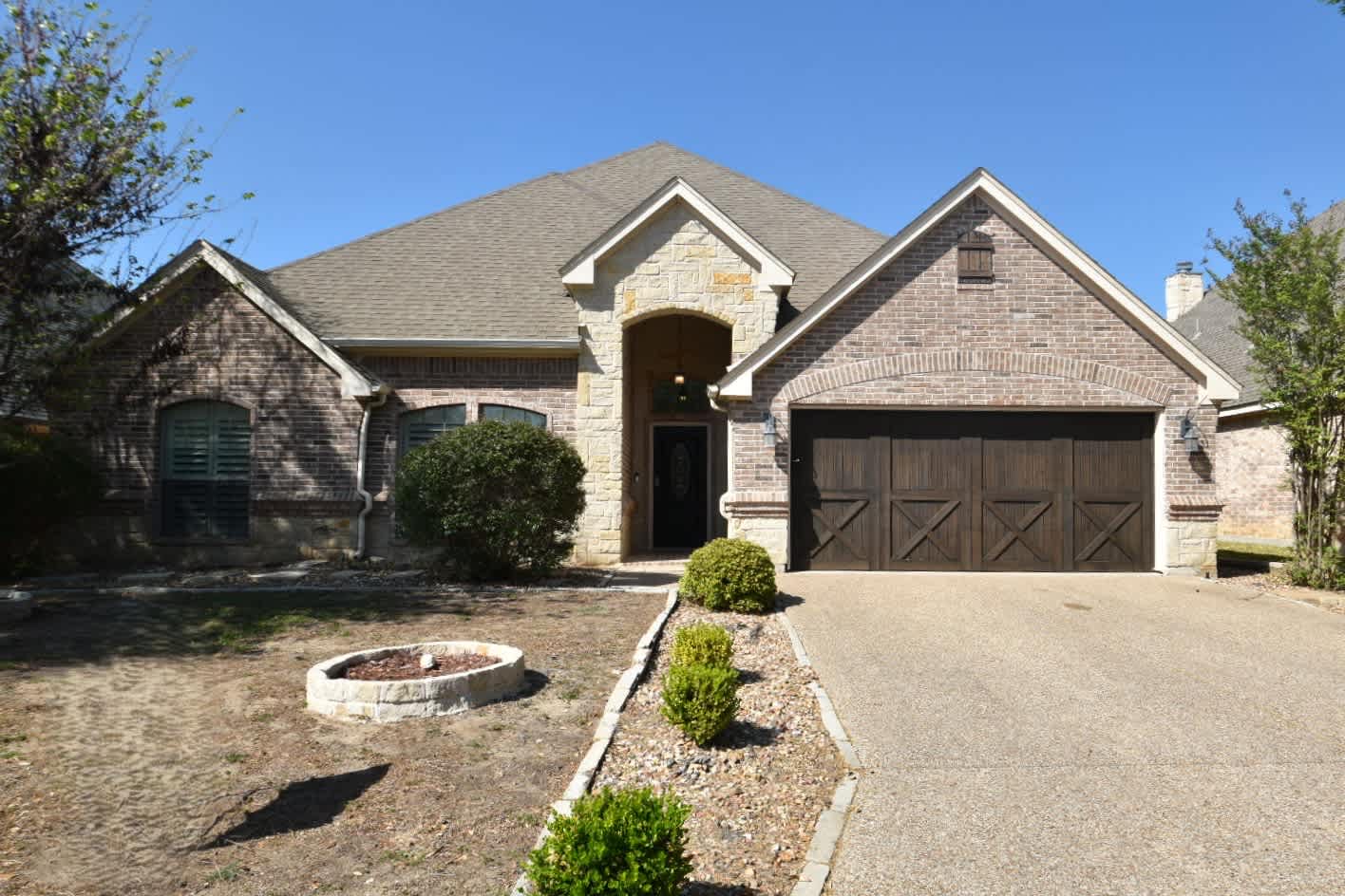 Front of 134 Muirfield Dr, Willow Park, TX