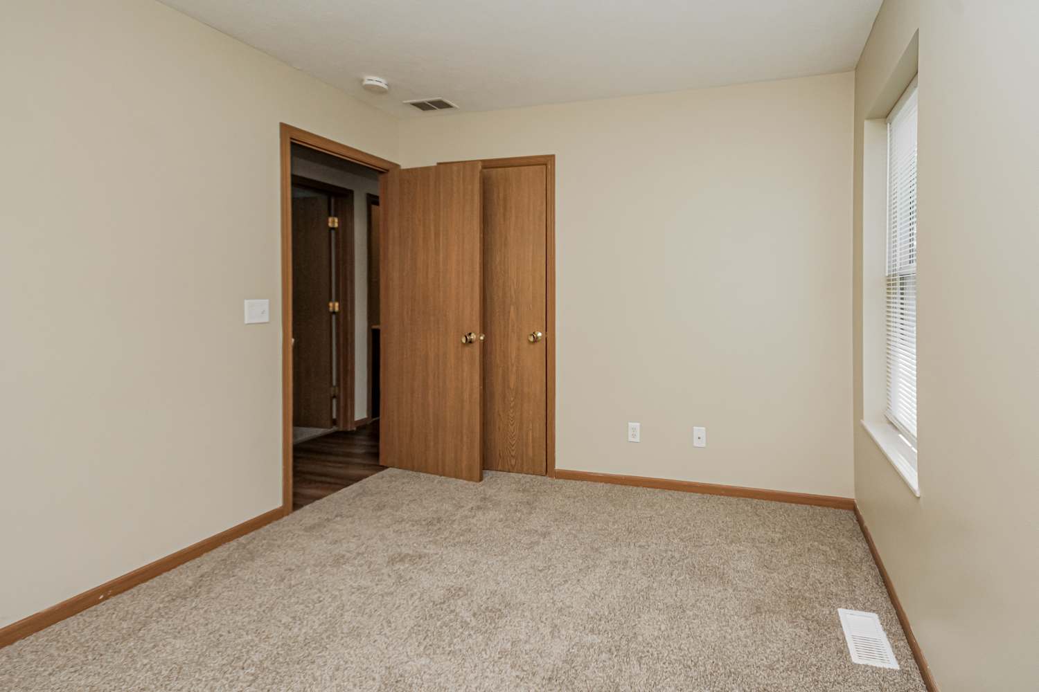 1341 Fairmount Ave, Joliet photo 8