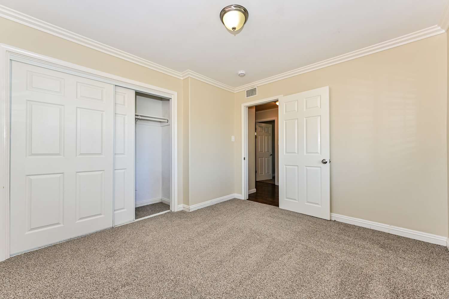 13425 Ebell St, Van Nuys photo 12