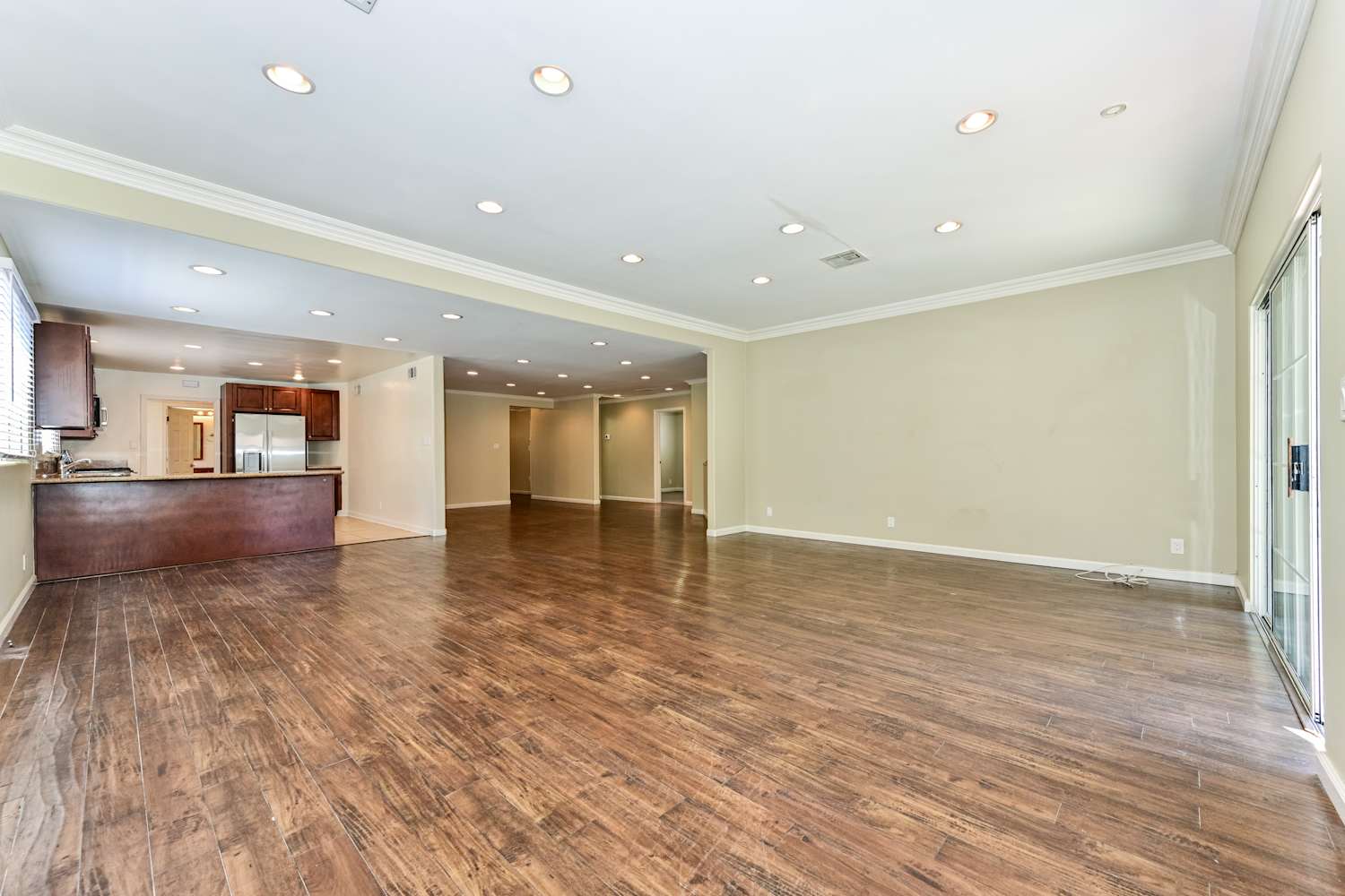13425 Ebell St, Van Nuys photo 7