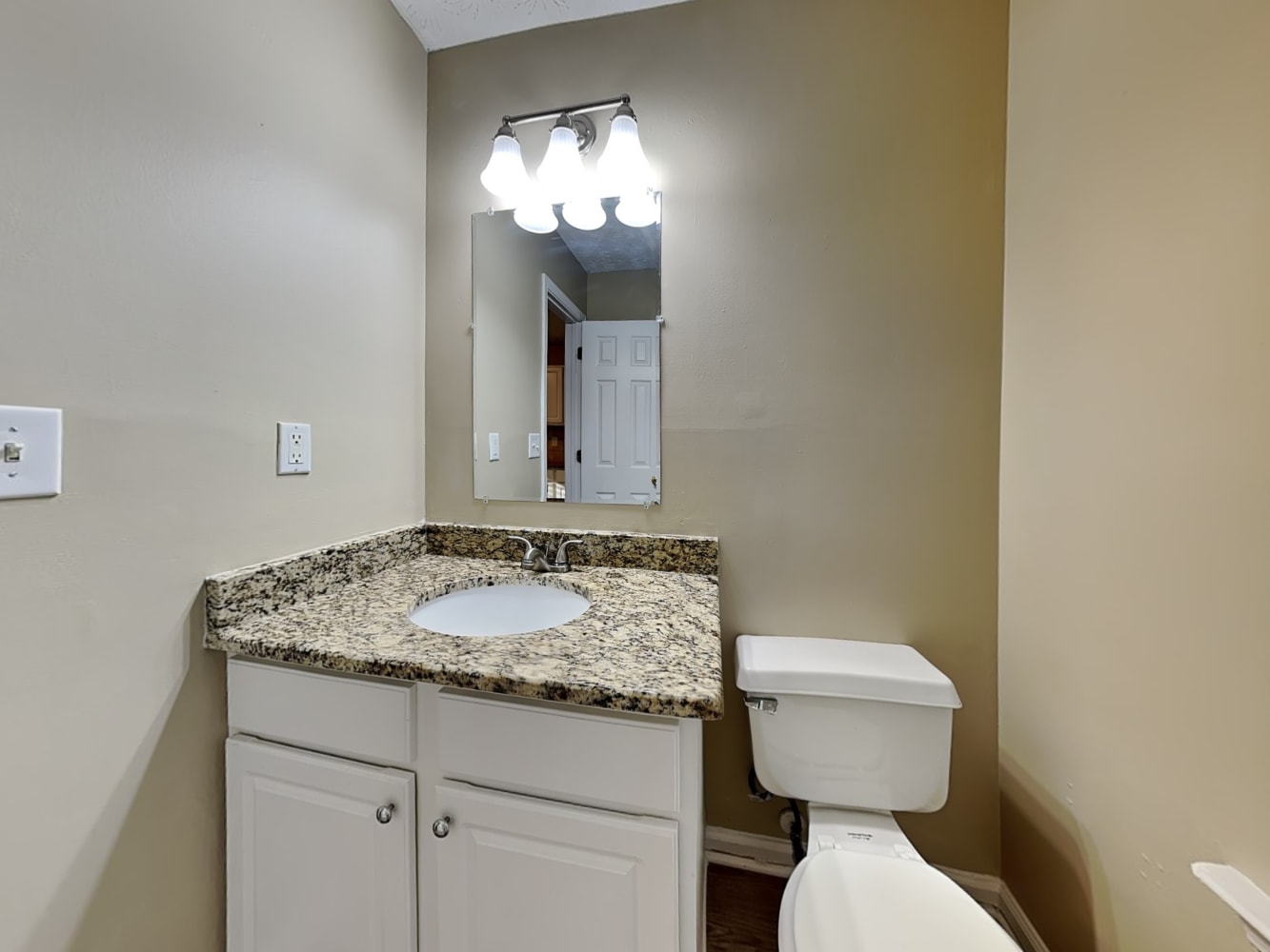 1346 Dalesford Dr, Alpharetta photo 20