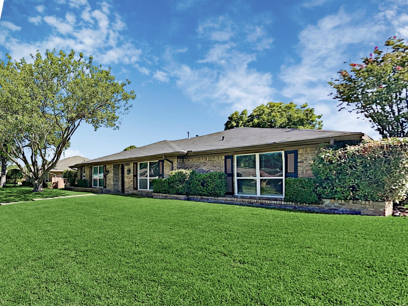 Front of 1349 Glenhill Ln, Lewisville, TX
