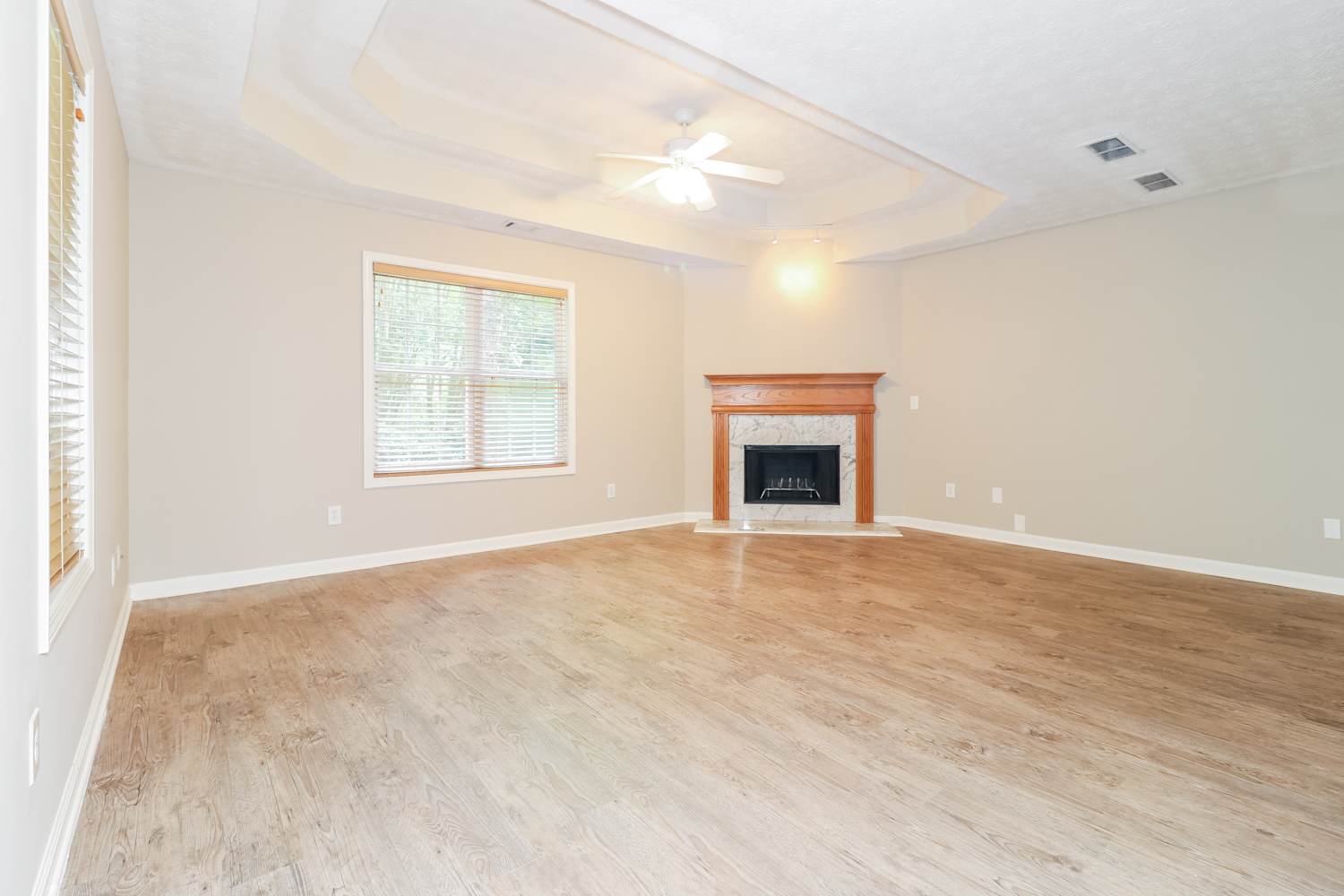 135 Longcreek Dr, Covington photo 4