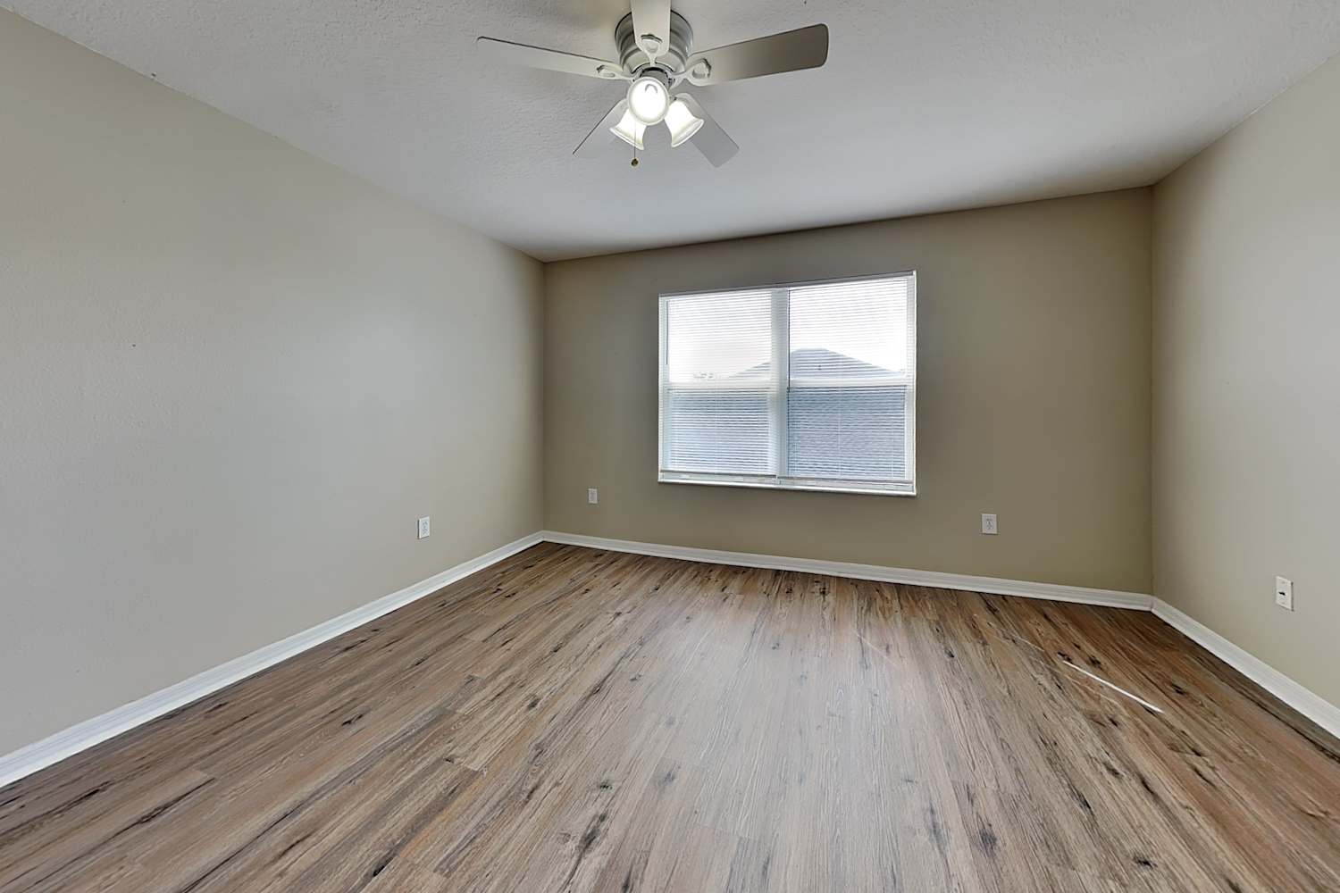 13519 Fladgate Mark Dr, Riverview photo 17