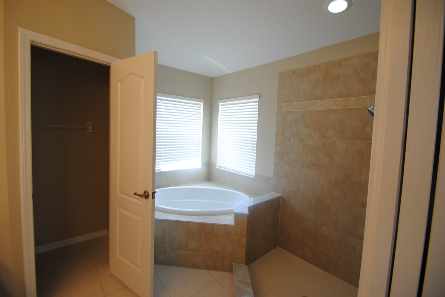 13528 Fladgate Mark Dr, Riverview photo 11