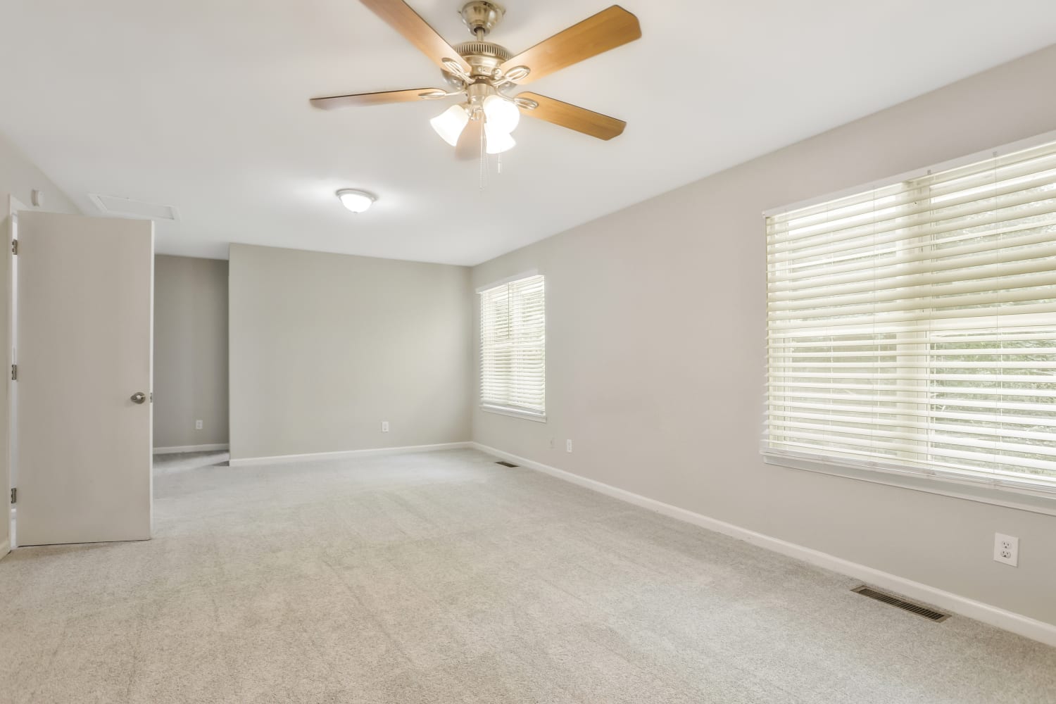 1356 Gray Rock Dr, Marietta photo 16