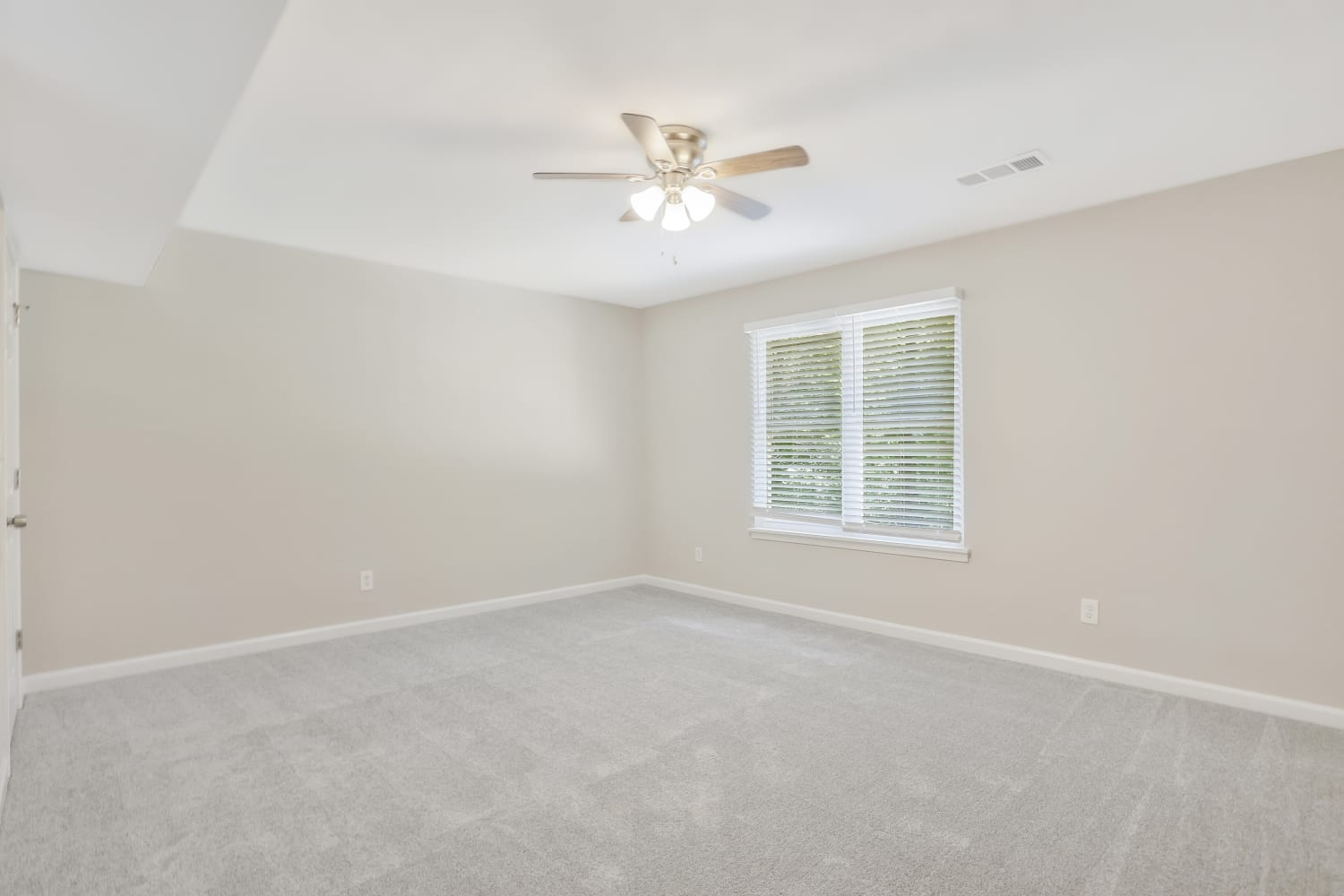 1356 Gray Rock Dr, Marietta photo 14
