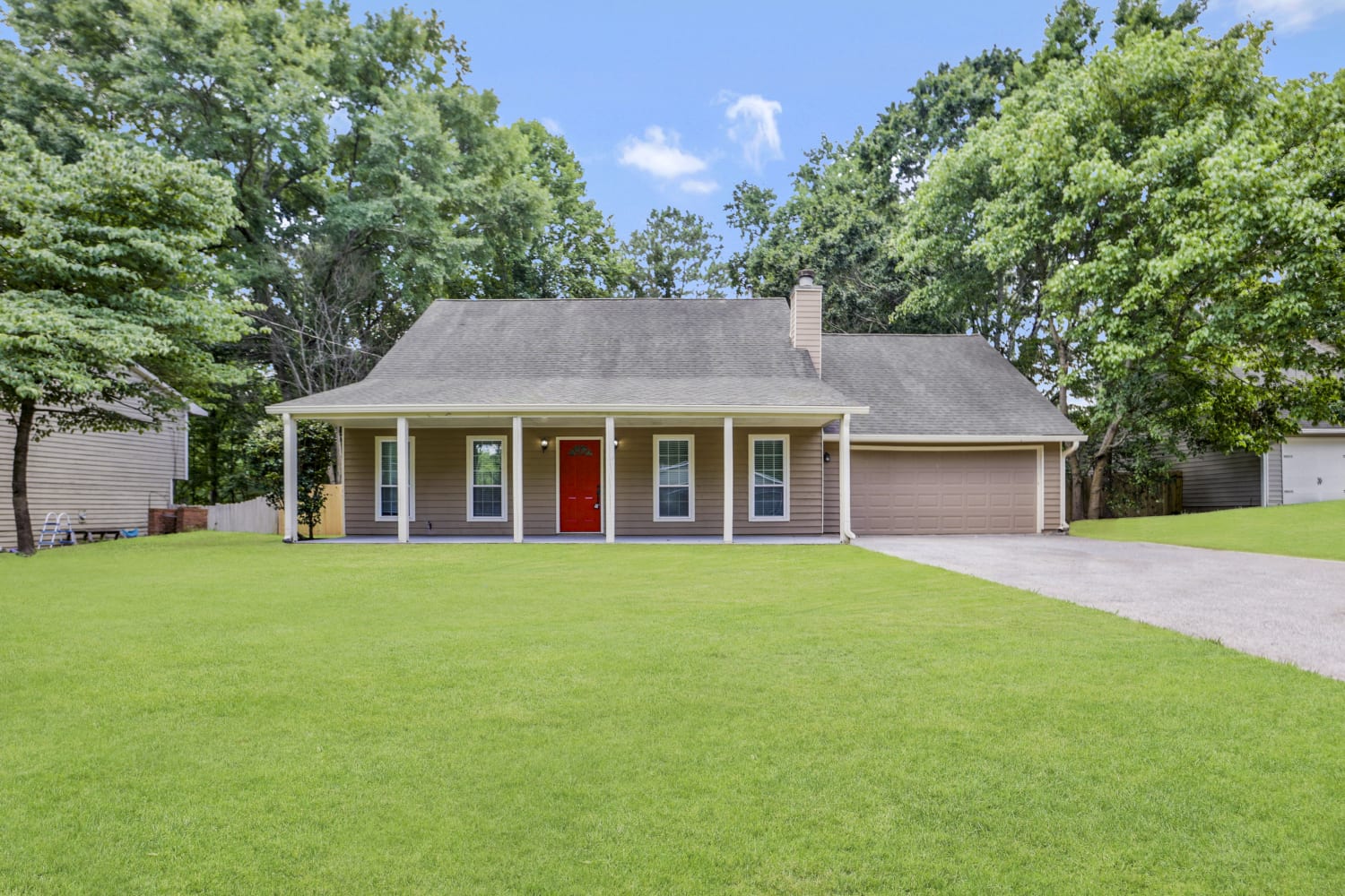 1356 Gray Rock Dr, Marietta photo 1