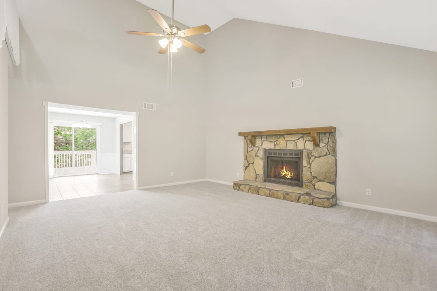 1356 Gray Rock Dr, Marietta photo 7