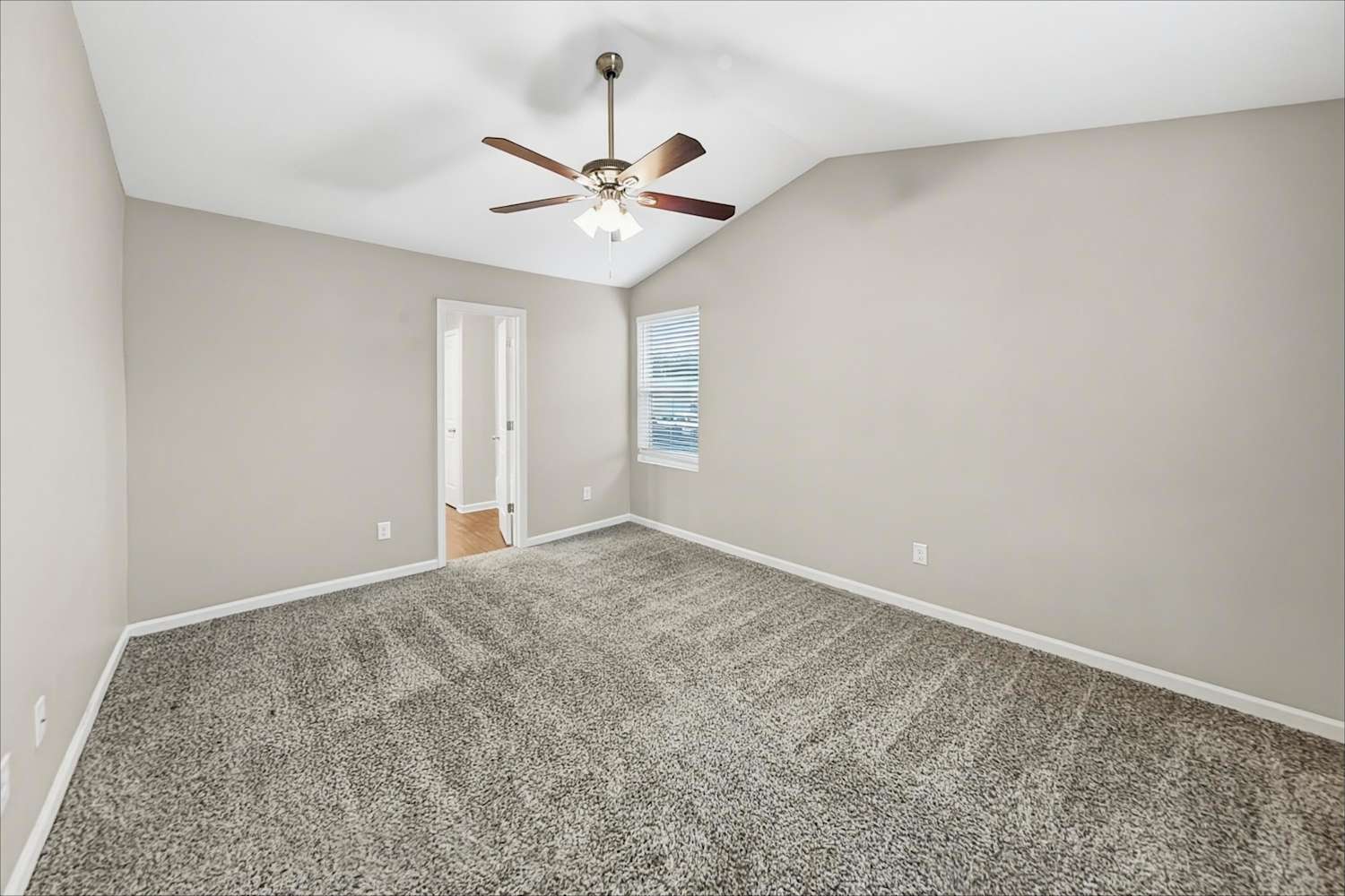 1357 Steven Dr, Salisbury photo 10