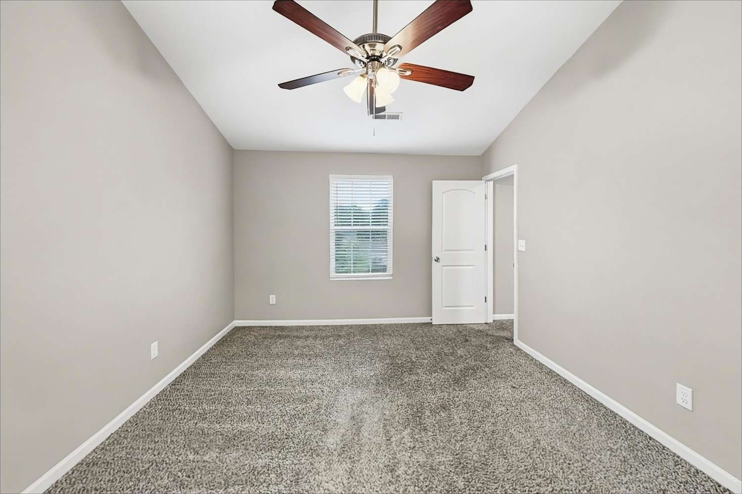 1357 Steven Dr, Salisbury photo 9