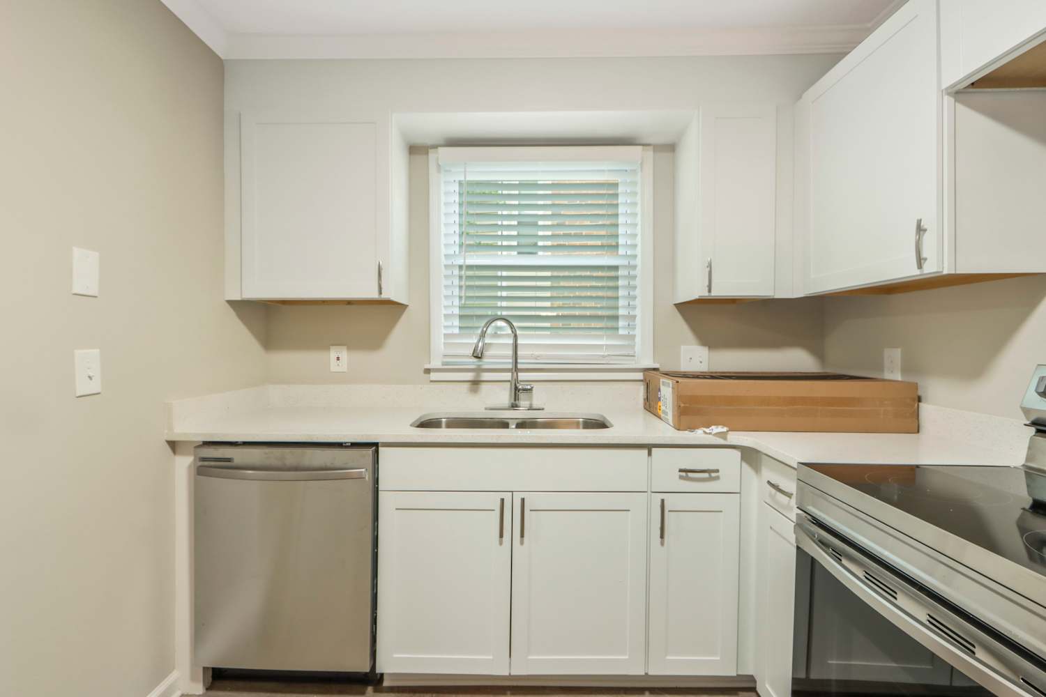 1358 Briers Dr, Stone Mountain photo 10