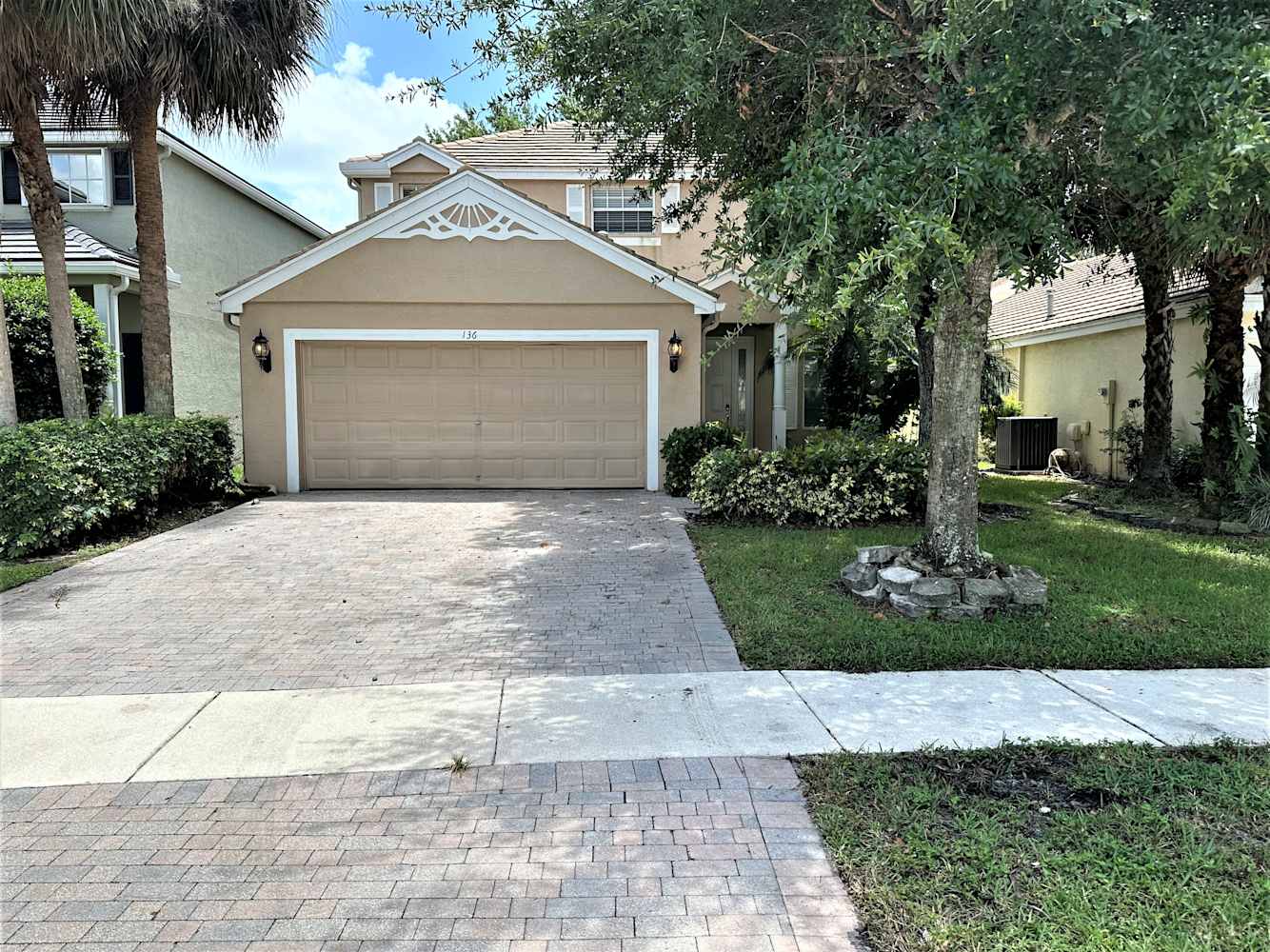 136 Canterbury Pl, Royal Palm Beach photo 1