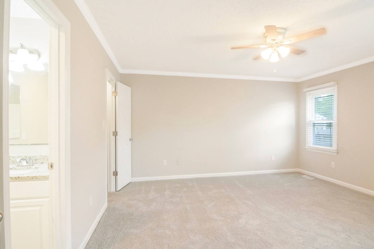 136 Kings Way, Angier photo 11