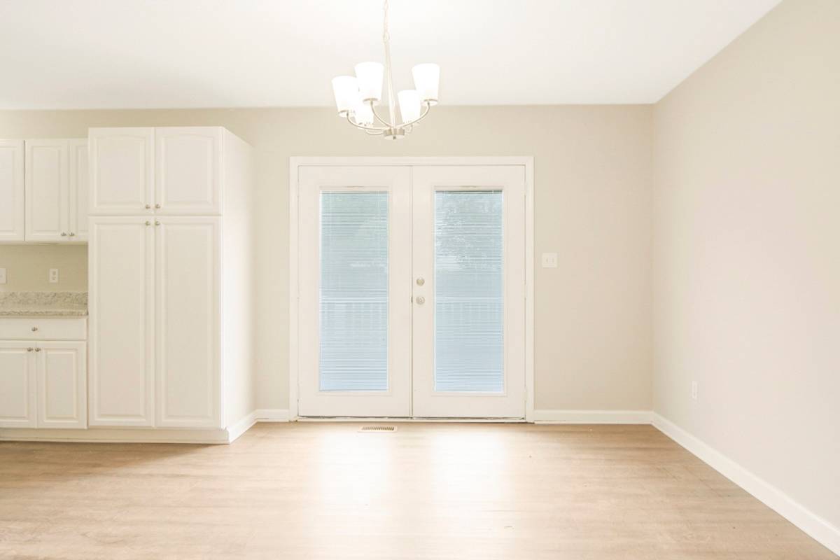 136 Kings Way, Angier photo 8