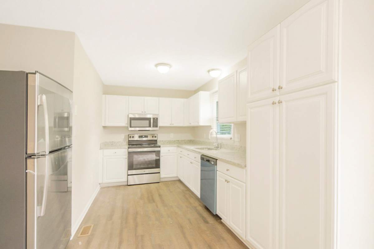 136 Kings Way, Angier photo 6