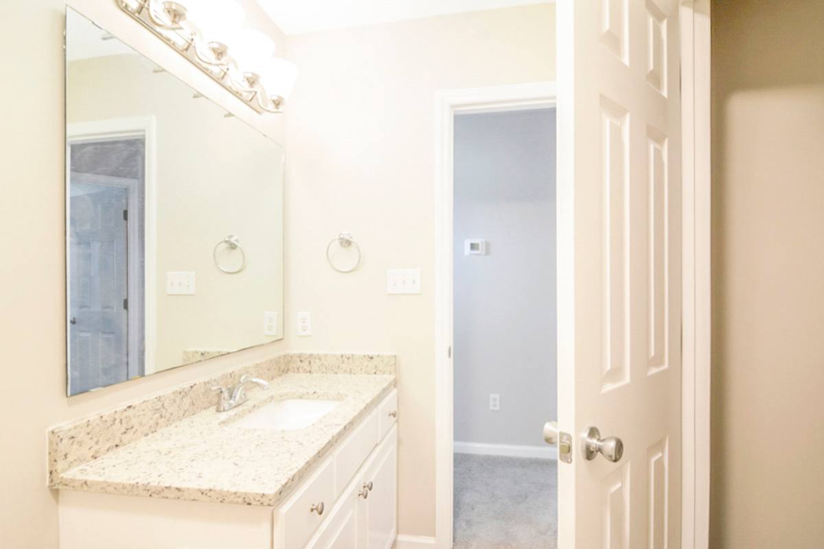 136 Kings Way, Angier photo 15