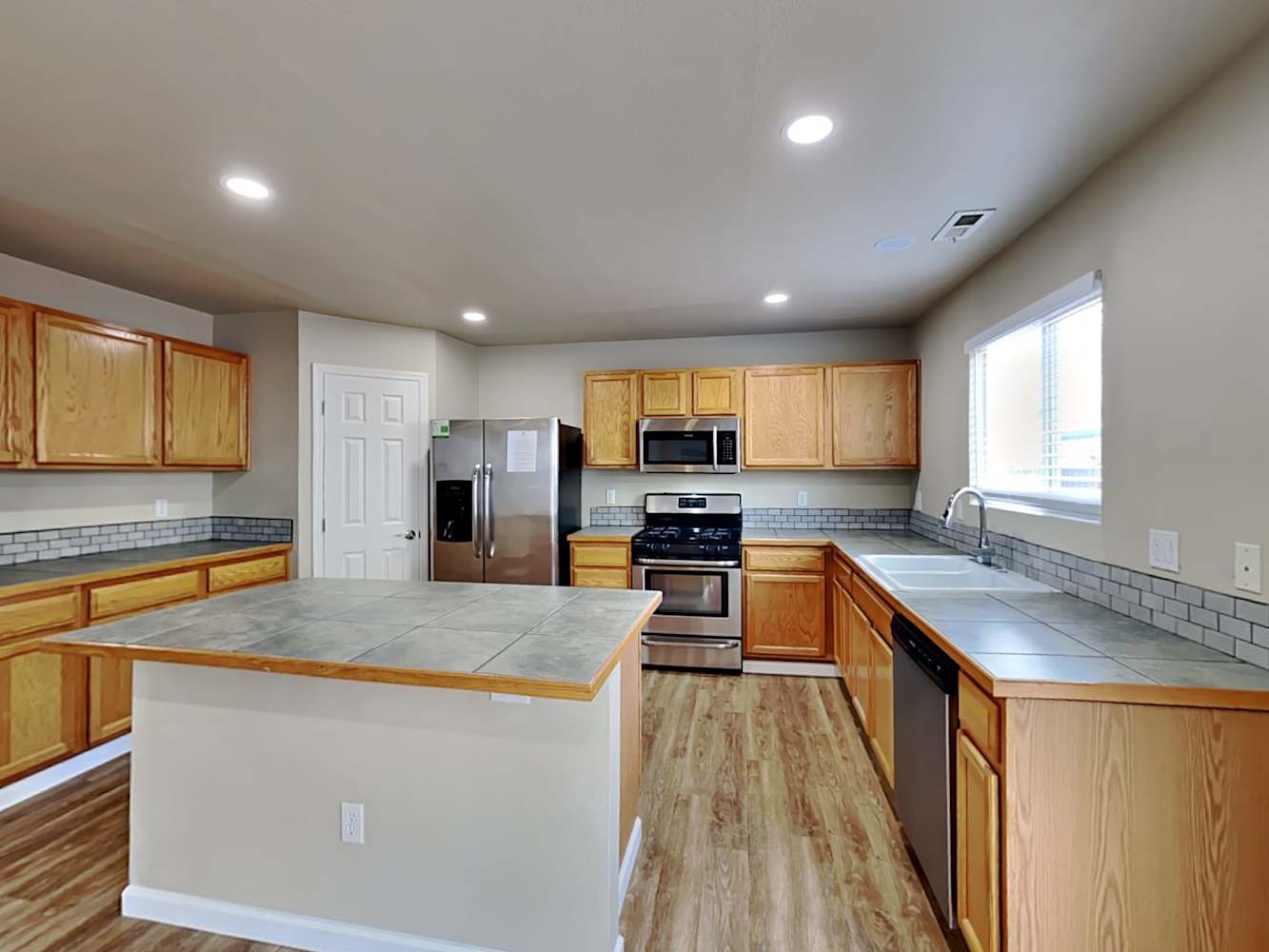 13610 117th Ave E, Puyallup photo 10