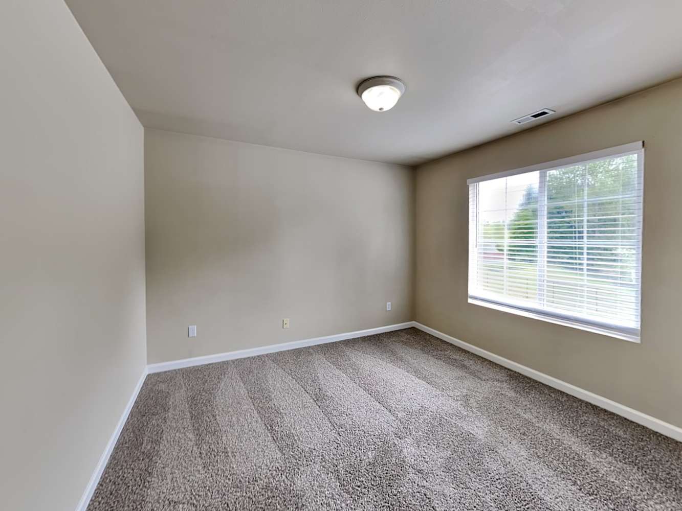 13610 117th Ave E, Puyallup photo 14