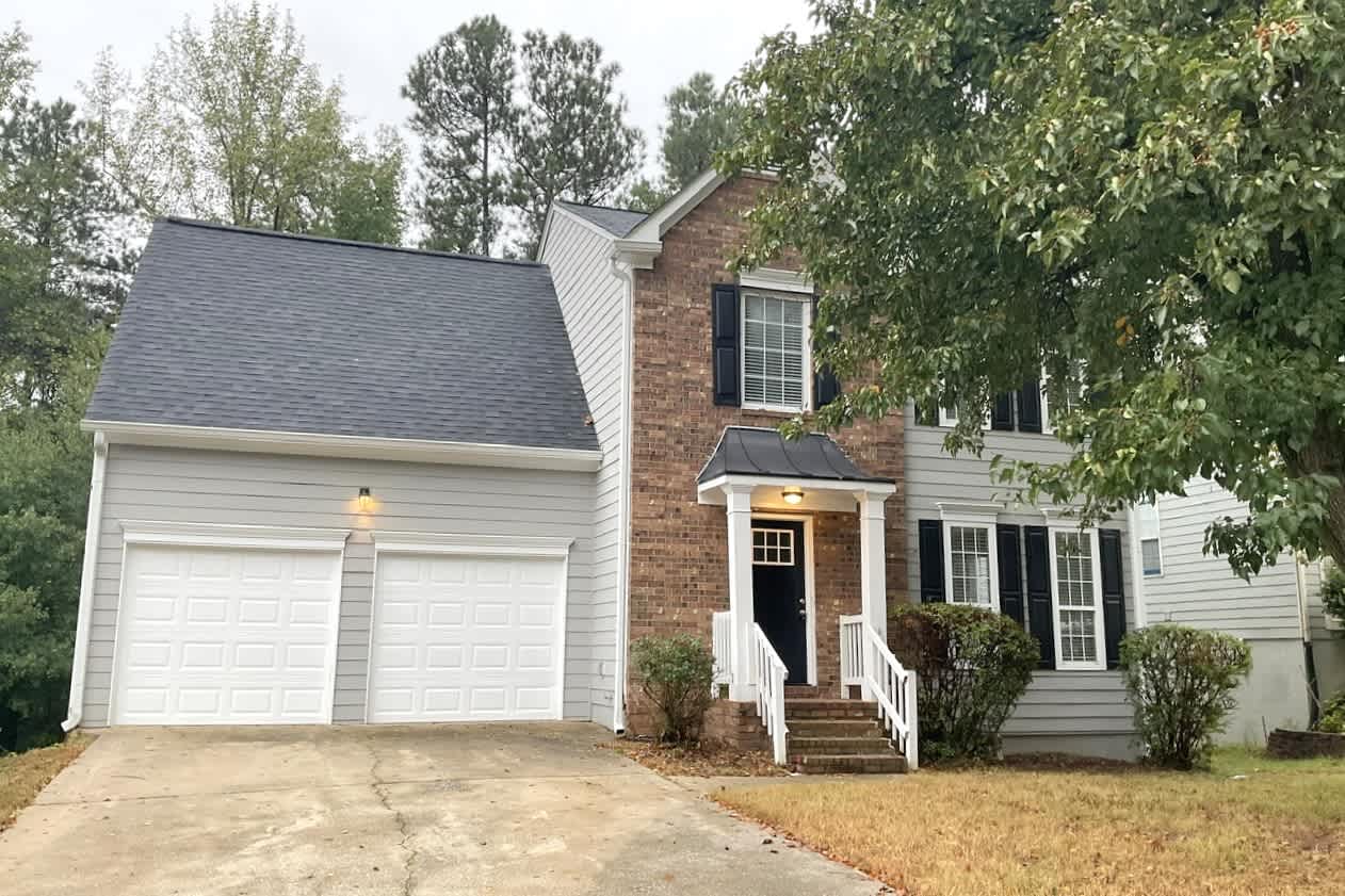 Front of 1363 Ambercrest Way, Austell, GA