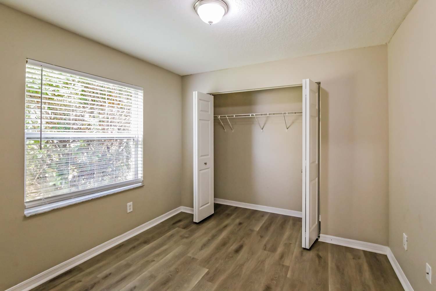 1365 SW 106th Ave, Pembroke Pines photo 12