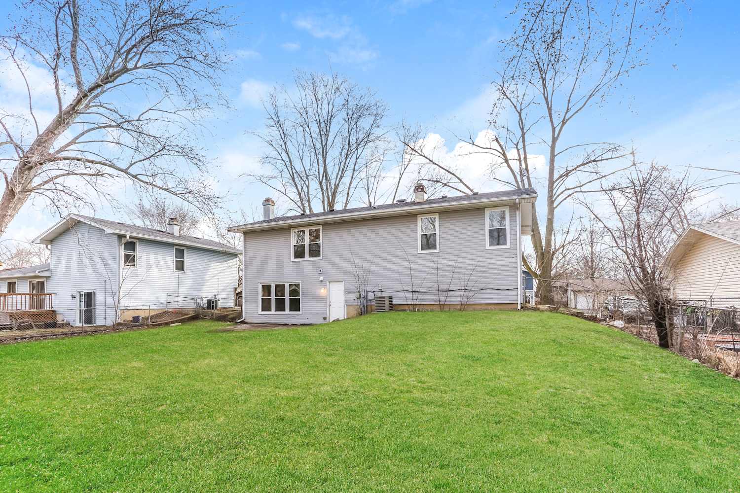 137 Mayfield Dr, Bolingbrook photo 14
